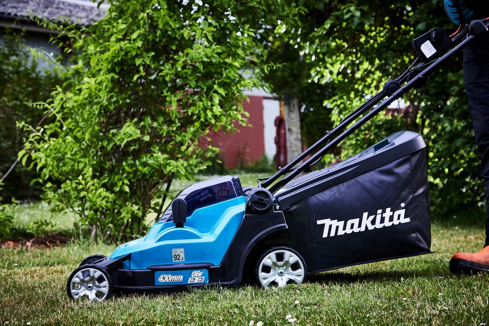 Makita Tosaerba a batteria DLM330Z - senza batteria e caricabatteria