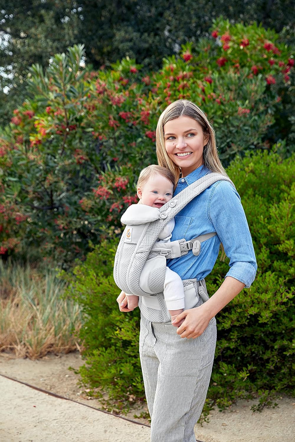 Ergobaby Omni Breeze Marsupio per Neonati dalla Nascita fino a 20 kg, Morbido Mesh SoftFlex a 4 Posizioni, Ergonomico, Porta Bebè, Natural Beige