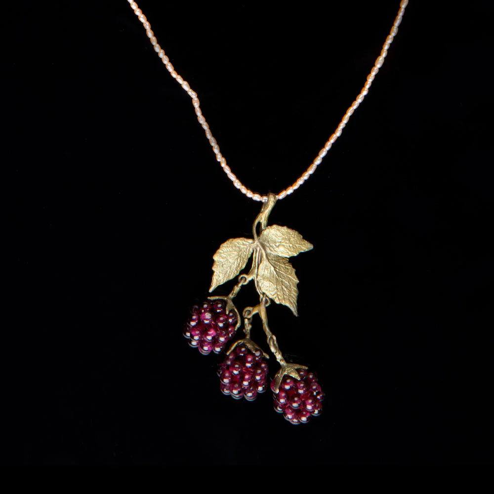Himbeere - Kette mit Anhnger 3 Beeren