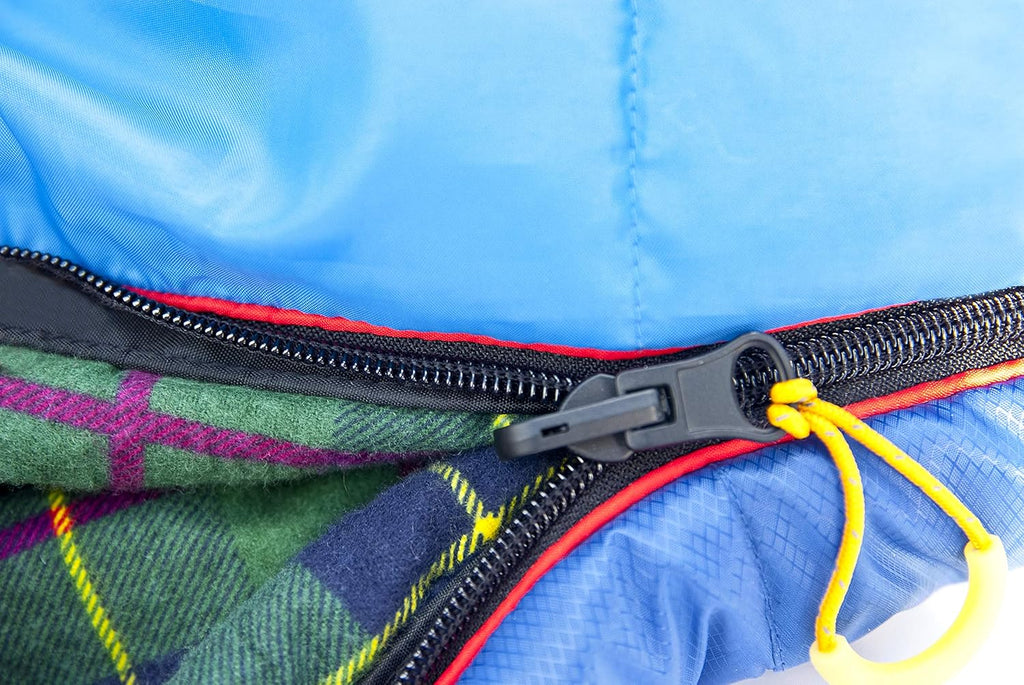 Alexika Tundra Plus Schlafsack,warm, bequem, rechteckig 3 Saison Deckenschlafsack für Erwachsene und Familien Outdoor Camping im niedrigen Temperaturen bis zu -2 C mit Kompressionsack,