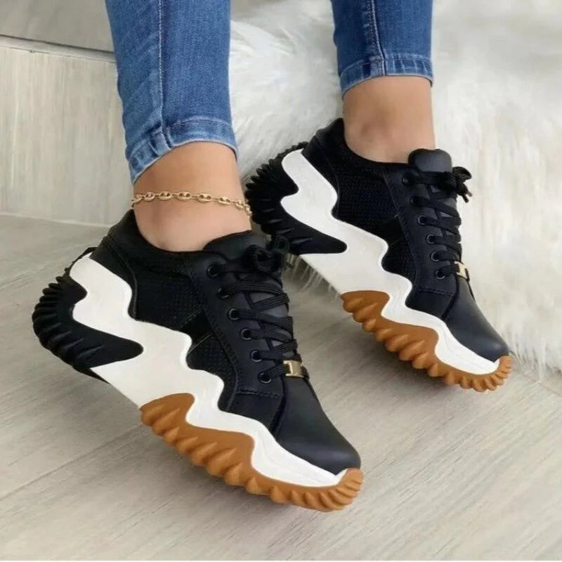 Lozenda - Lssige Plateaustiefel