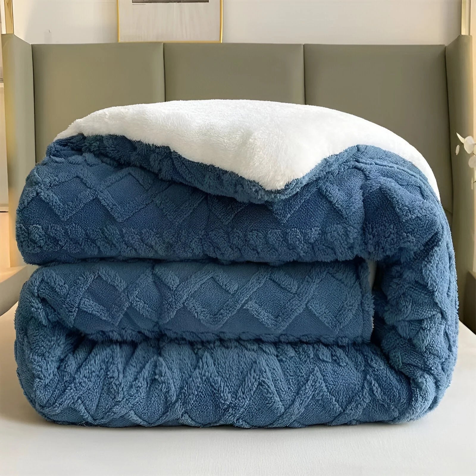 FluffFusion - Weiche und dicke Plüschdecke mit doppelseitigem Design
