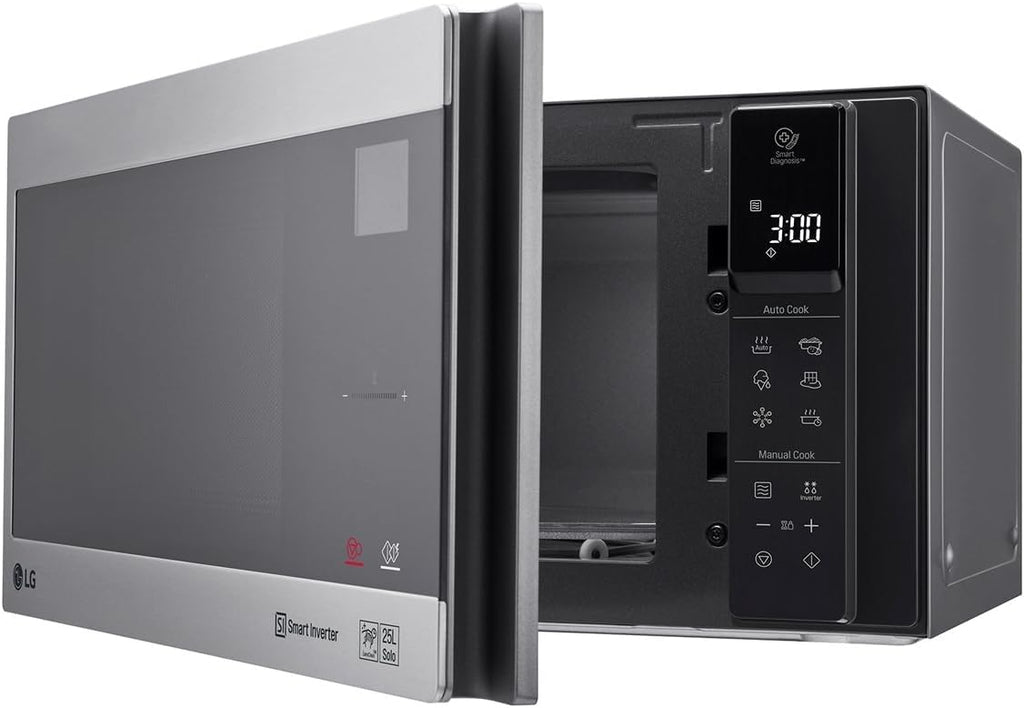LG MS2595CIS Forno a microonde con tecnologia Smart Inverter, capacità 25 litri, 1000 W, programmi automatici, livelli di potenza regolabili e funzione EasyClean, argento
