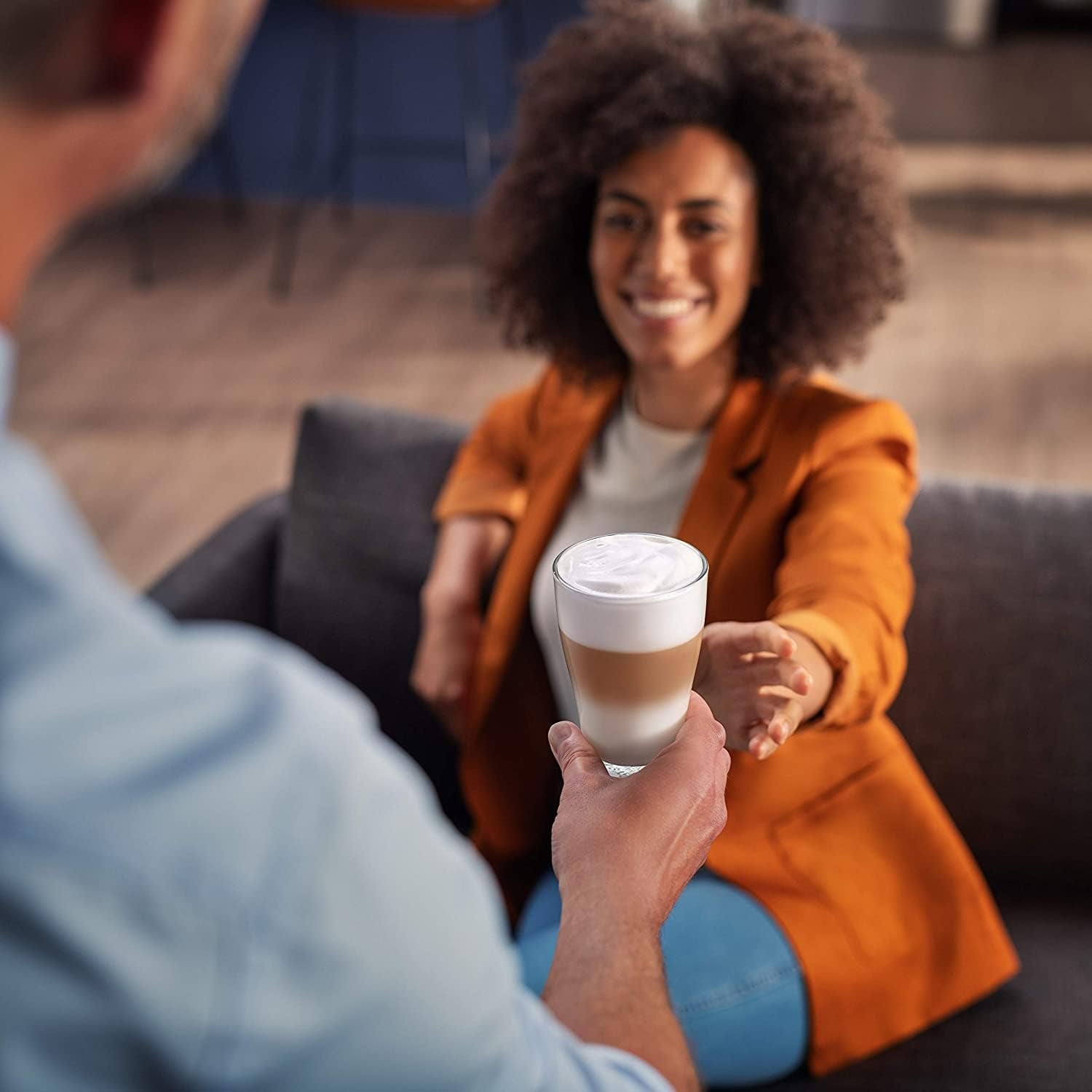 Philips Serie 5400 Macchina da Caffè Automatica – Sistema LatteGo, 12 Bevande a Base di Caffè, Display Intuitivo, 4 Profili Utente, Cromo (EP5447/90)