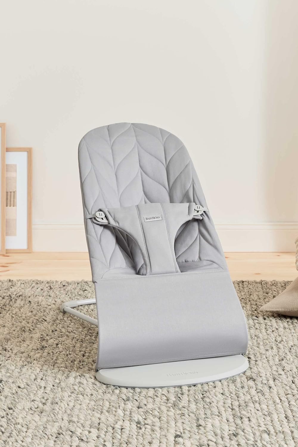 BabyBjörn Sdraietta Bliss, Tessuto, Trapuntatura petalo, Grigio Sabbia