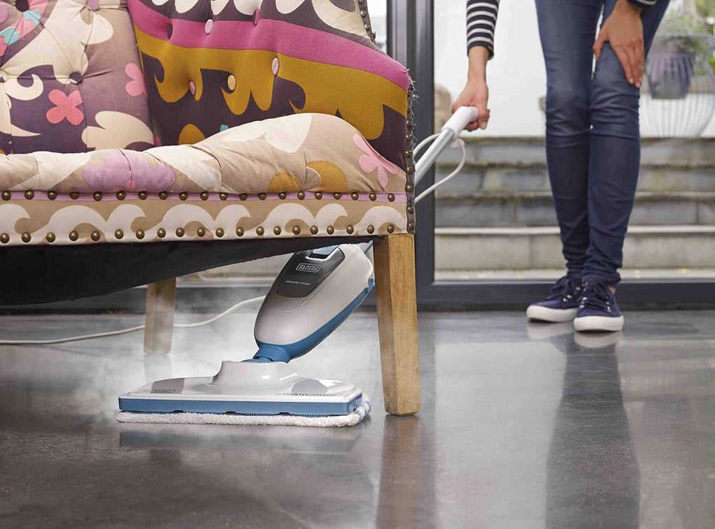 Black+Decker Scopa a vapore Steam Mop FSM13E1 da 1.300W (Pulitore a vapore per una pulizia igienica e profonda, manico e testa rimovibili, facile da usare, incl. 1 panno in microfibra)