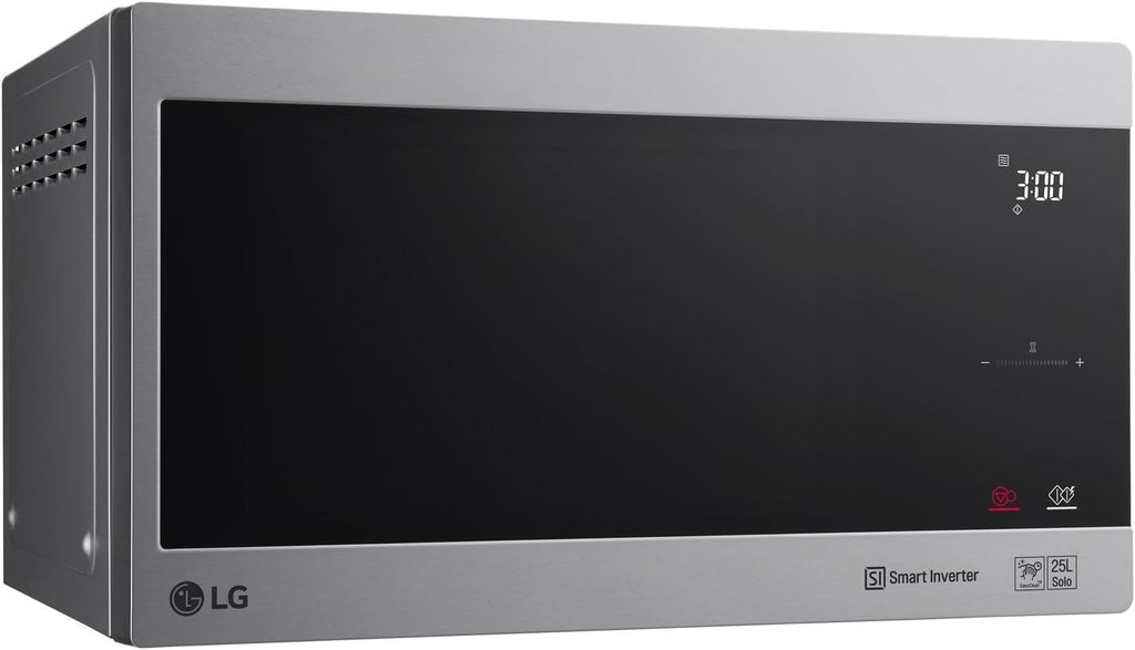 LG MS2595CIS Forno a microonde con tecnologia Smart Inverter, capacità 25 litri, 1000 W, programmi automatici, livelli di potenza regolabili e funzione EasyClean, argento