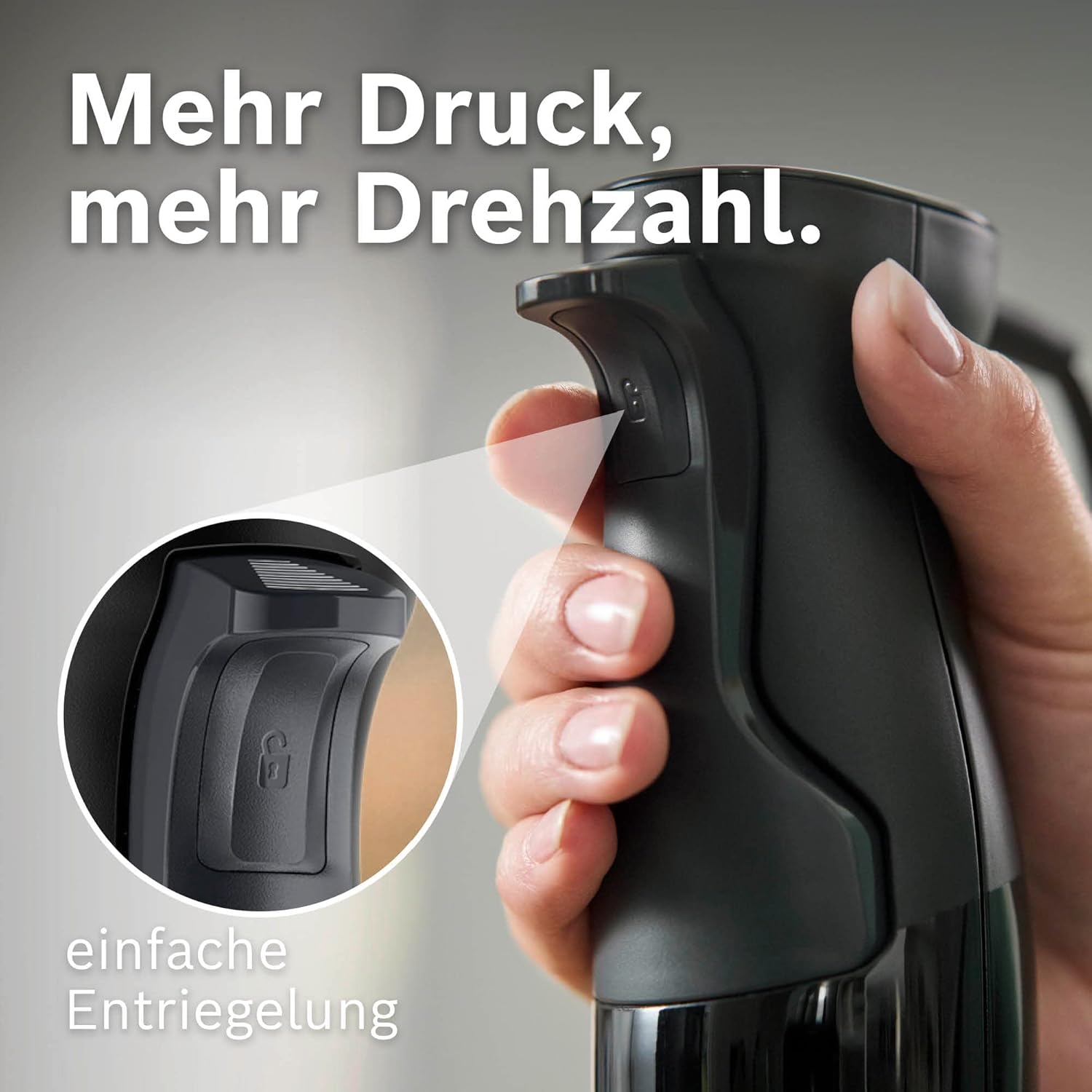 Bosch Frullatore a immersione ErgoMaster Serie 4, 1000 Watt, Piede in acciaio inox, Tritatutto, Bicchiere graduato, nero