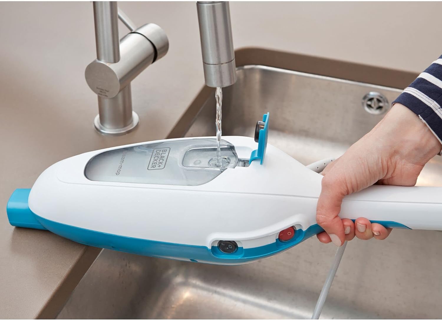 Black+Decker 1.300W 5-in-1 Dampfbesen Steam Mop FSM13E5 (Dampfreiniger für hygienische, gründliche Sauberkeit, abnehmbarer Stiel, einfache Bedienbarkeit, inkl. 5-teiliges Zubehrset)