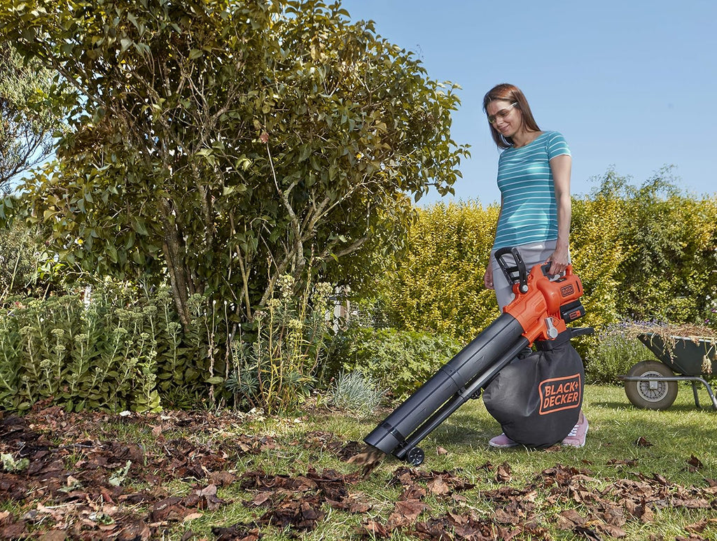 BLACK+DECKER Lausbauger Akku Laubbläser Akku mit Häcksler BCBLV3625L1 (45l Fangsack, bürstenloser Motor, 210 km/h Luftgeschwindigkeit und hohe Saugleistung – 36V, inkl. Akku und Ladegerät)