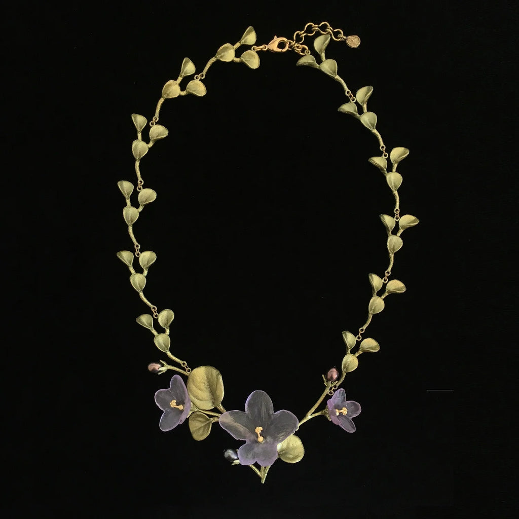 Usambaraveilchen Collier
