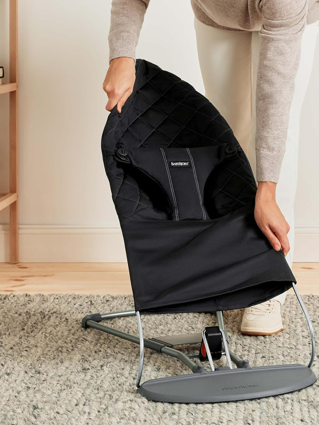 BabyBjörn Sdraietta Bliss, Tessuto trapuntato a petalo, Grigio Sabbia