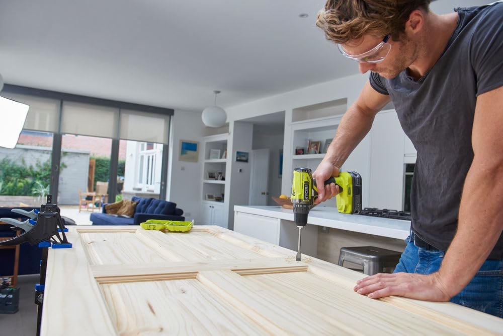 RYOBI 18 V ONE+ Akku-Rasentrimmer mit Radführung RY18LT33A-0 (33 cm Kantenschneidefunktion mit Fußsteuerung, Ø Fadenspule 1 x 1,65 mm, ohne Akku und Ladegerät)