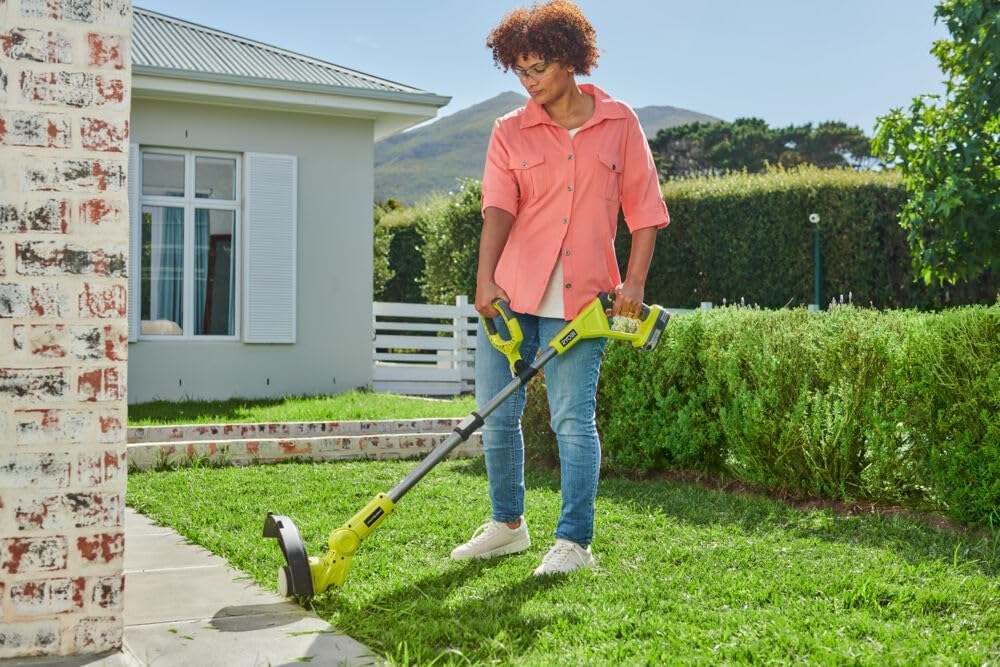 RYOBI 18 V ONE+ Akku-Rasentrimmer mit Radführung RY18LT33A-0 (33 cm Kantenschneidefunktion mit Fußsteuerung, Ø Fadenspule 1 x 1,65 mm, ohne Akku und Ladegerät)