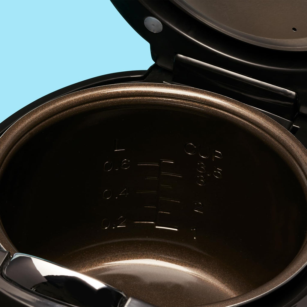REISHUNGER Cuociriso digitale piccolo, nero | Da 0,6 L fino a 3 persone | Funzione mantenimento calore, timer e pentola premium | Multicooker e vaporiera piccoli, 8 programmi, tecnologia a 7 fasi