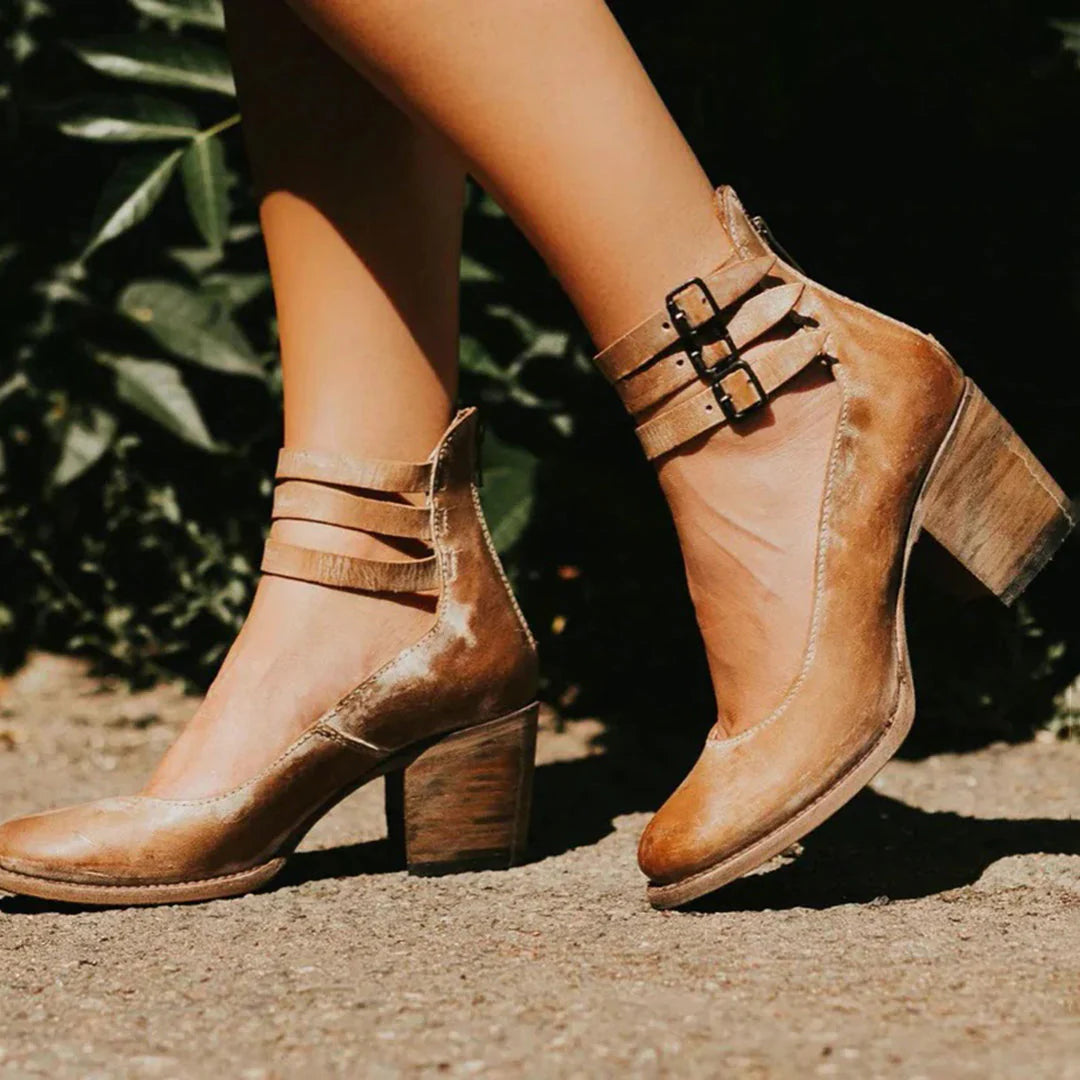 BEQUEME UND ELEGANTE STIEFELETTE