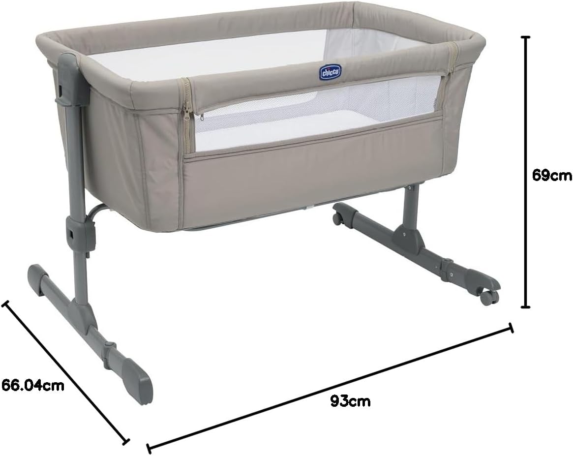 Chicco Next2Me Essential Lettino fianco letto per neonati, Sostenibile, Compatibile con diversi letti, Regolabile in altezza, Inclinabile, Buona circolazione dell'aria, Materasso e borsa inclusi, 0-6 mesi
