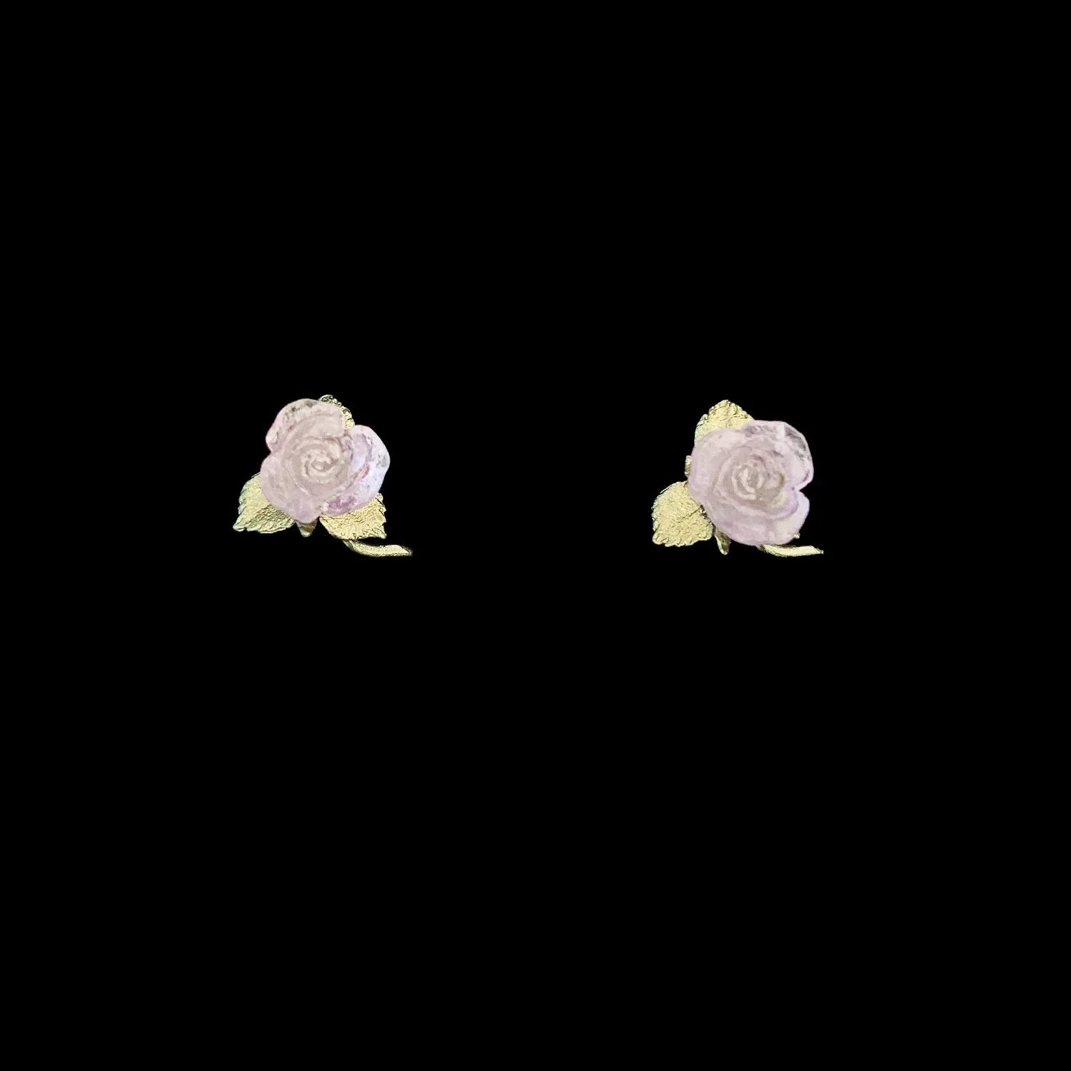 Orecchini a perno rosa a forma di rosa - Delicati