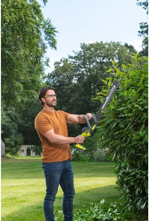 18 V ONE+ Akku-Heckenschere RY18HT50A-0 (Schnittgeschwindigkeit 1350 U/min, Messerlnge 50 cm, 24 mm Messerabstand, ohne Akku & Ladegert im Karton), Grün