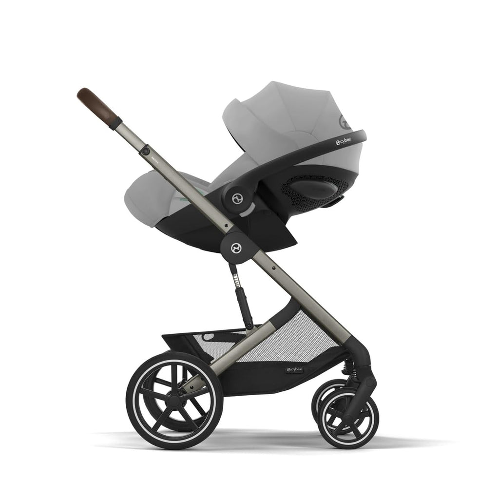 CYBEX Gold Seggiolino auto Cloud G i-Size Comfort, con riduttore per neonato, dalla nascita a circa 24 mesi, per bambini da 40 cm a 87 cm, max. 13 kg, Moon Black