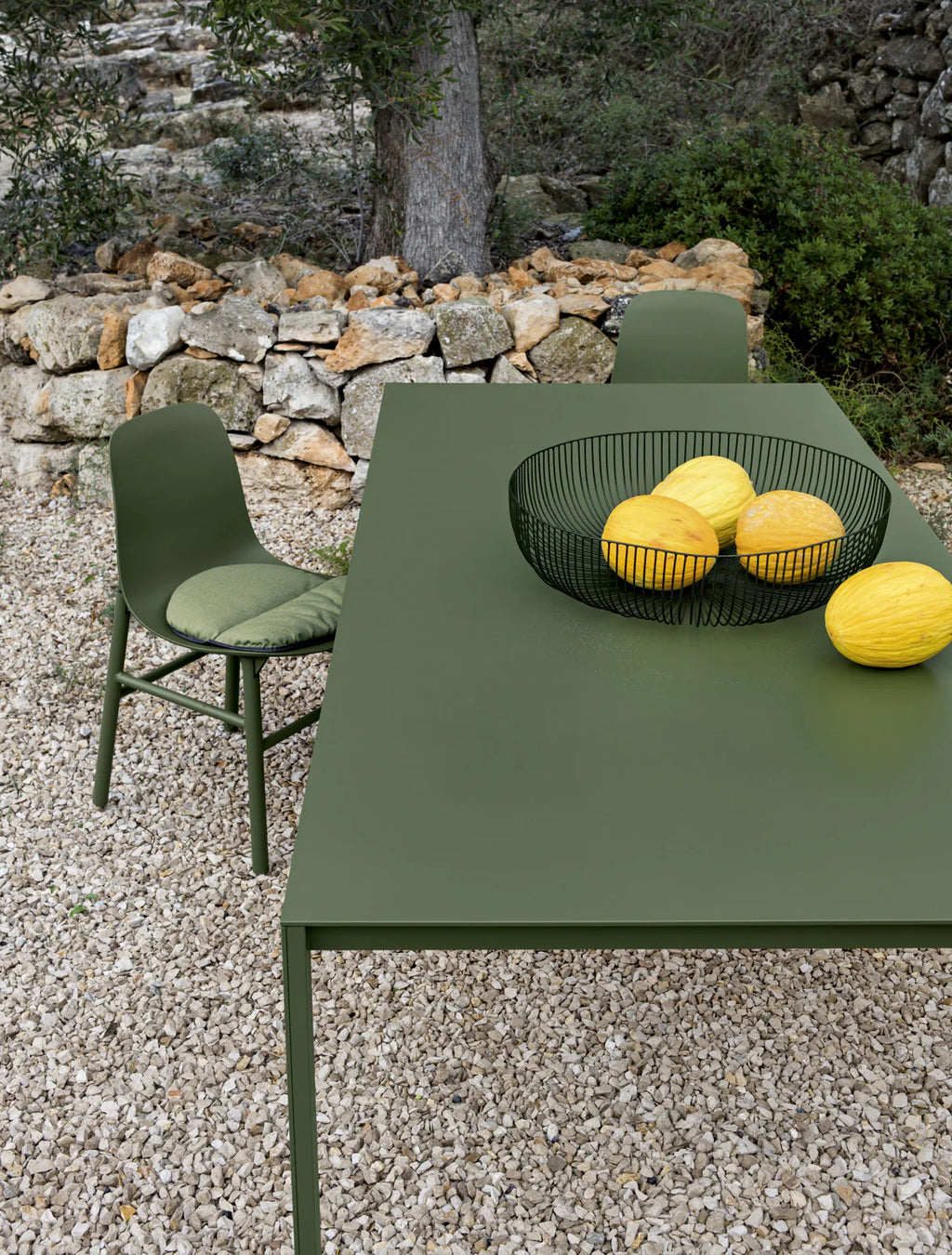 Tavolo da pranzo Kristalia Thin K 200 x 100 cm, piano in alluminio, disponibile anche allungabile