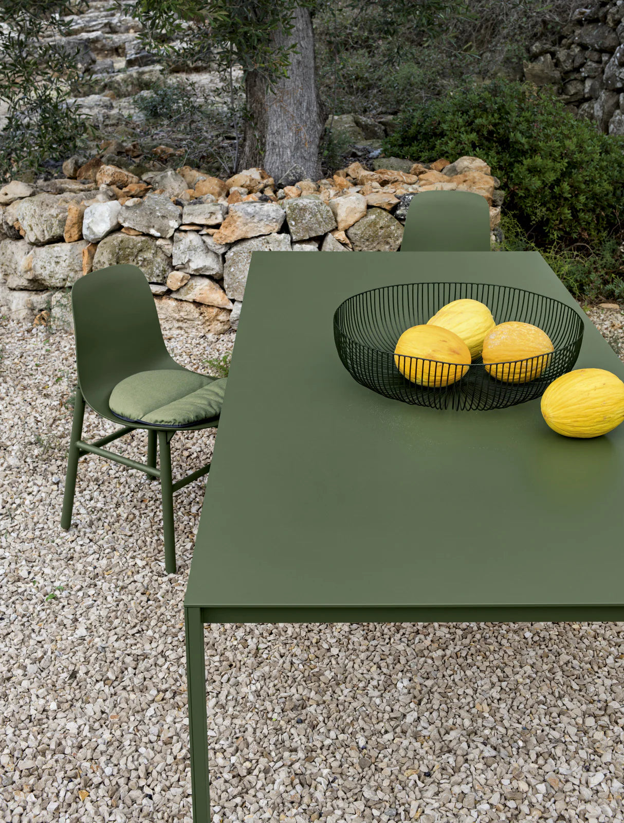 Tavolo da pranzo Kristalia Thin K 200 x 100 cm, piano in alluminio, disponibile anche allungabile