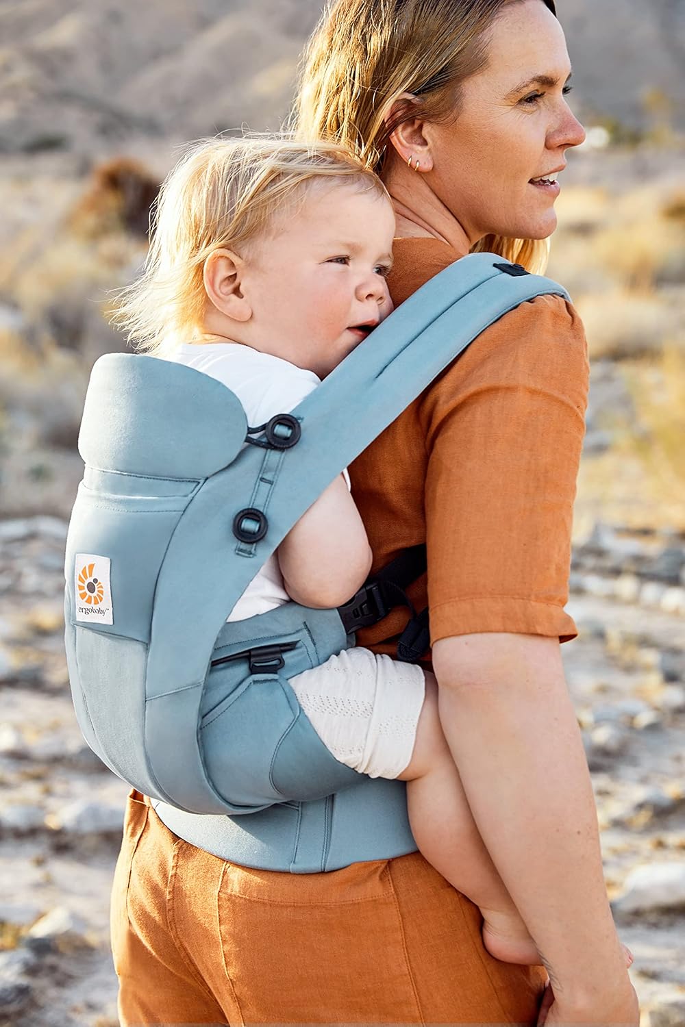 Ergobaby Omni Breeze Marsupio per Neonati dalla Nascita fino a 20 kg, Morbido Mesh SoftFlex a 4 Posizioni, Ergonomico, Porta Bebè, Natural Beige