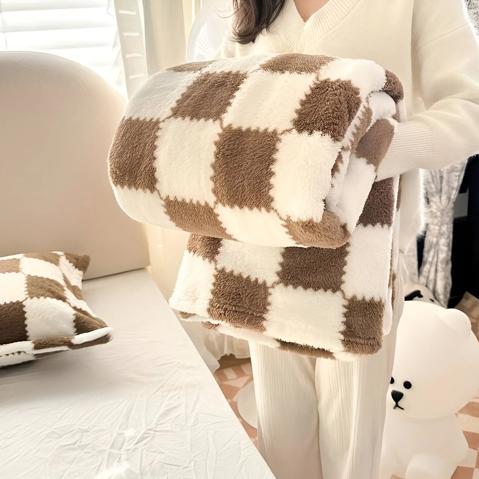 SnugFuz Kuscheldecke – Weiche, bunte Fleece-Decke mit niedlichem Karomuster