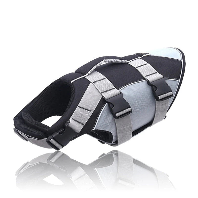 Schwimmweste für Hunde – Reflektierende Rettungsweste mit Auftrieb und Griff für mehr Sicherheit im Wasser