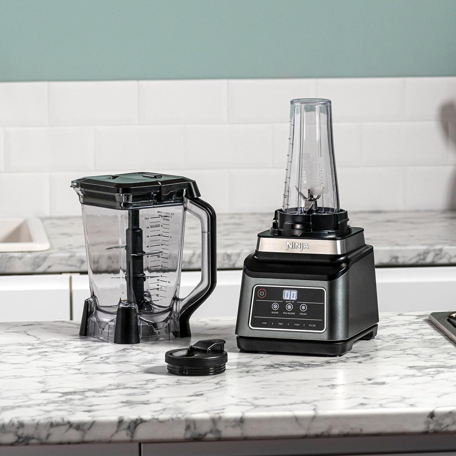 Ninja 2-in-1 Mixer mit 3 Programmen; Mixen, Max Mixen und Zerkleinern & 4 manuellen Einstellungen, 2,1L Krug & 700ml Becher, 1200W, spülmaschinenfest, Auto-iQ, Schwarz BN750EU