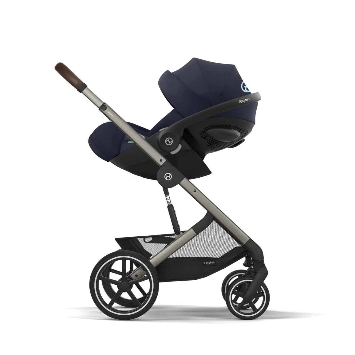 CYBEX Gold Seggiolino auto Cloud G i-Size Comfort, con riduttore per neonato, dalla nascita a circa 24 mesi, per bambini da 40 cm a 87 cm, max. 13 kg, Moon Black