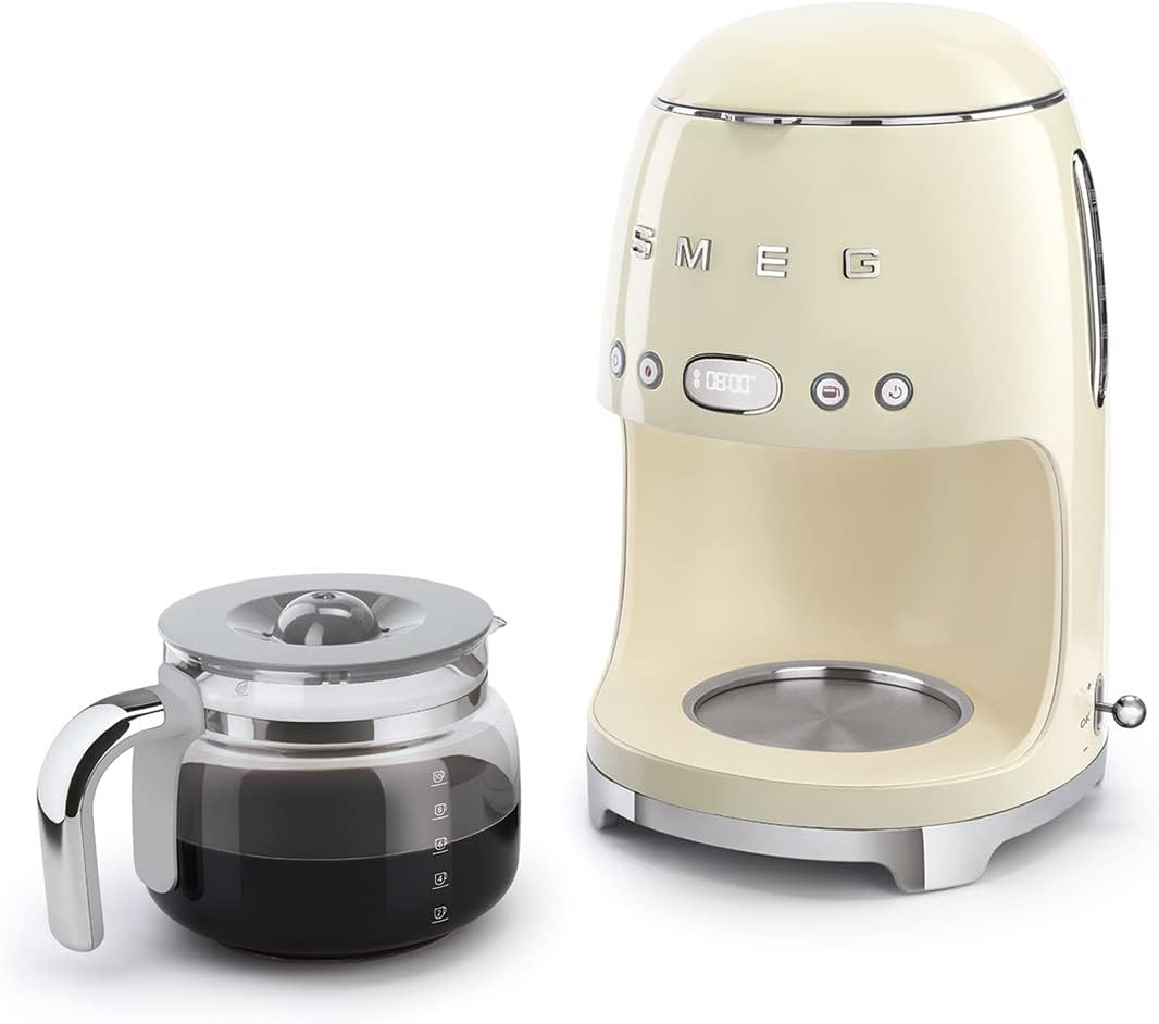 Smeg, DCF02BLMEU, Macchina da caffè con filtro, Funzione aroma e avvio automatico, Caraffa in vetro fino a 12 tazze, 2 livelli di intensità, Funzione di mantenimento del calore, 1050W, Nero opaco