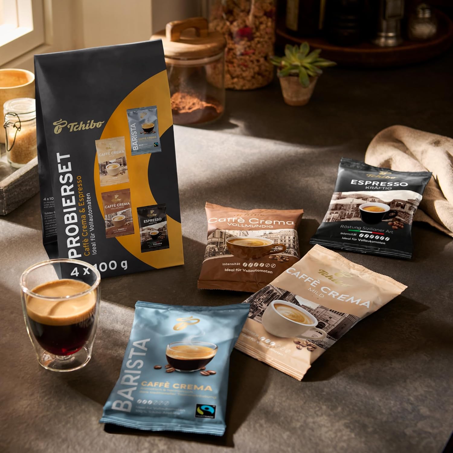 Tchibo Macchina da caffè automatica Esperto2 Caffè con funzione 2 tazze per Caffè Crema ed Espresso, Nero Granito - INCLUSO set di prova caffè GRATUITO