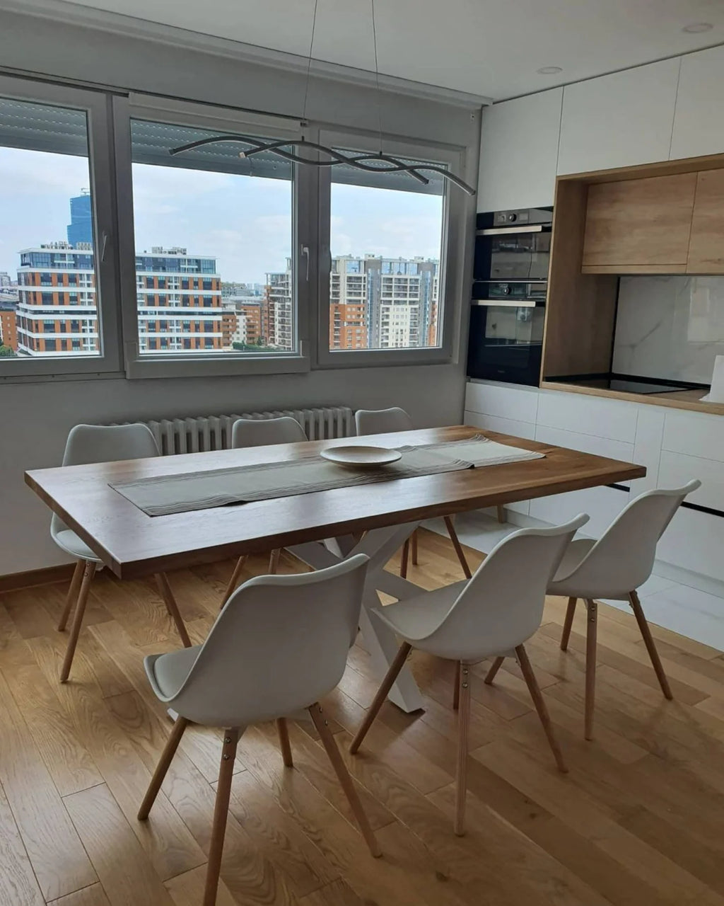 Serie UNA | Tavolo in legno massello - Rovere - gamba Matrix inclusa - varie misure e colori | Lunghezza: 160 - 300 cm | Larghezza: 90 - 100 cm