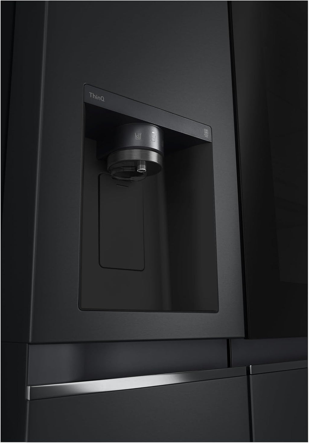 LG GSGV81PYLL Frigorifero Side by Side, Classe E, 635 L, Instaview, Frigorifero con congelatore, Dispenser ghiaccio, ghiaccio tritato, acqua, Total NoFrost, Smart Inverter Compressor, Wi-Fi
