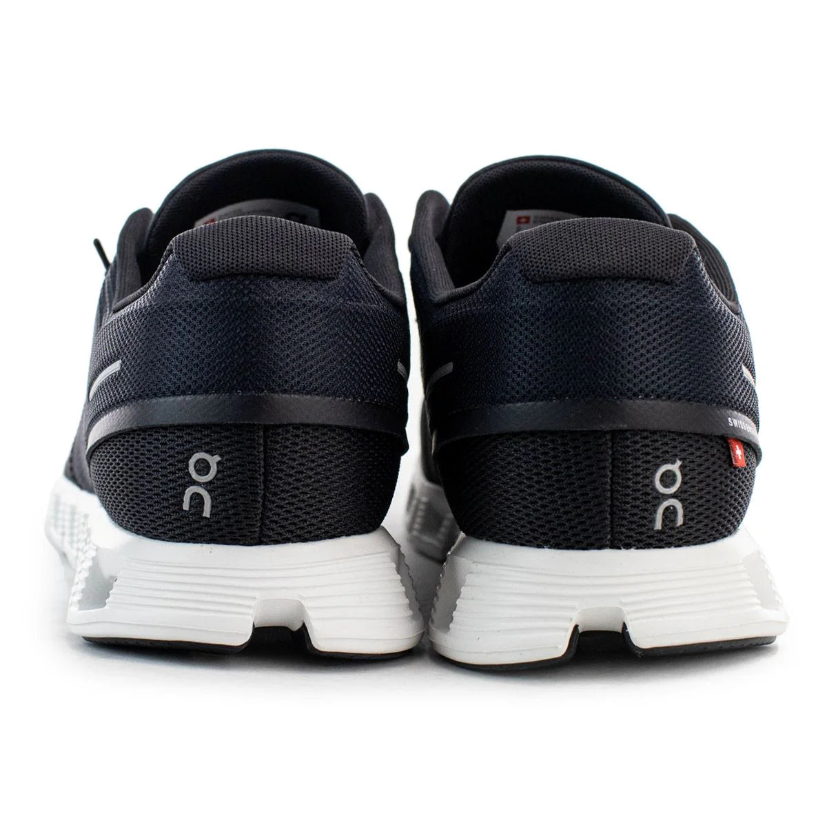 On Cloud 5 59.98919 - bianco e nero