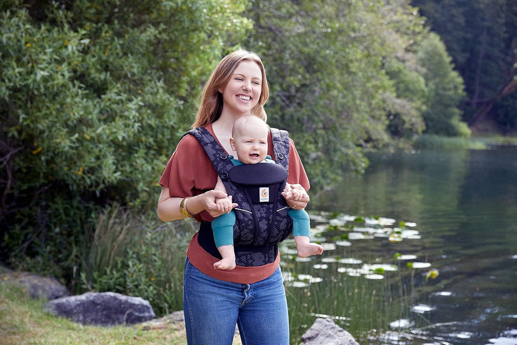 Ergobaby Omni Breeze Marsupio per Neonati dalla Nascita fino a 20 kg, Morbido Mesh SoftFlex a 4 Posizioni, Ergonomico, Porta Bebè, Natural Beige
