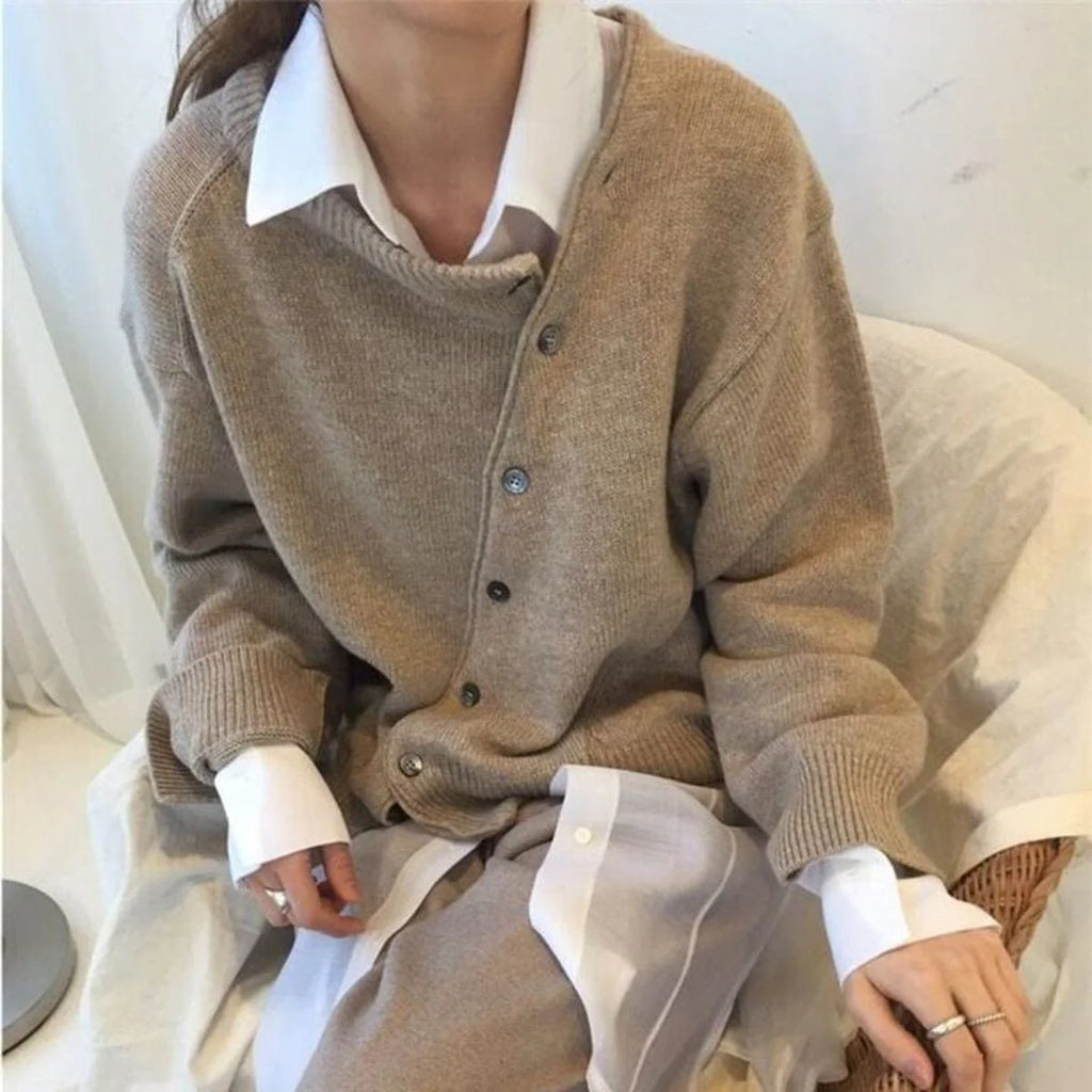 Asymmetrische Strickjacke mit Knpfen für Damen