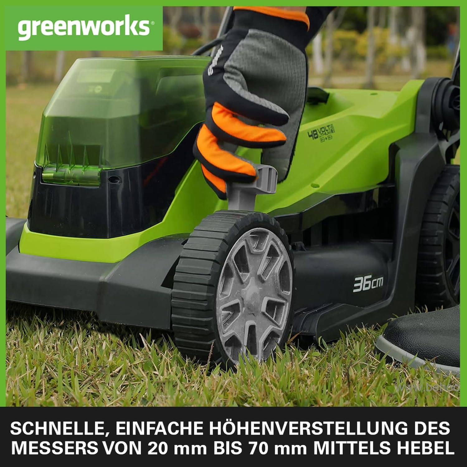 Greenworks 48V (2x24V) Selbstfahrender Akku Rasenmäher für große Flächen bis zu 480m², 46cm Schnittbreite, 55L Sack PLUS zwei 4Ah-Akkus und Doppelladegerät GD24X2LM46SPK4X