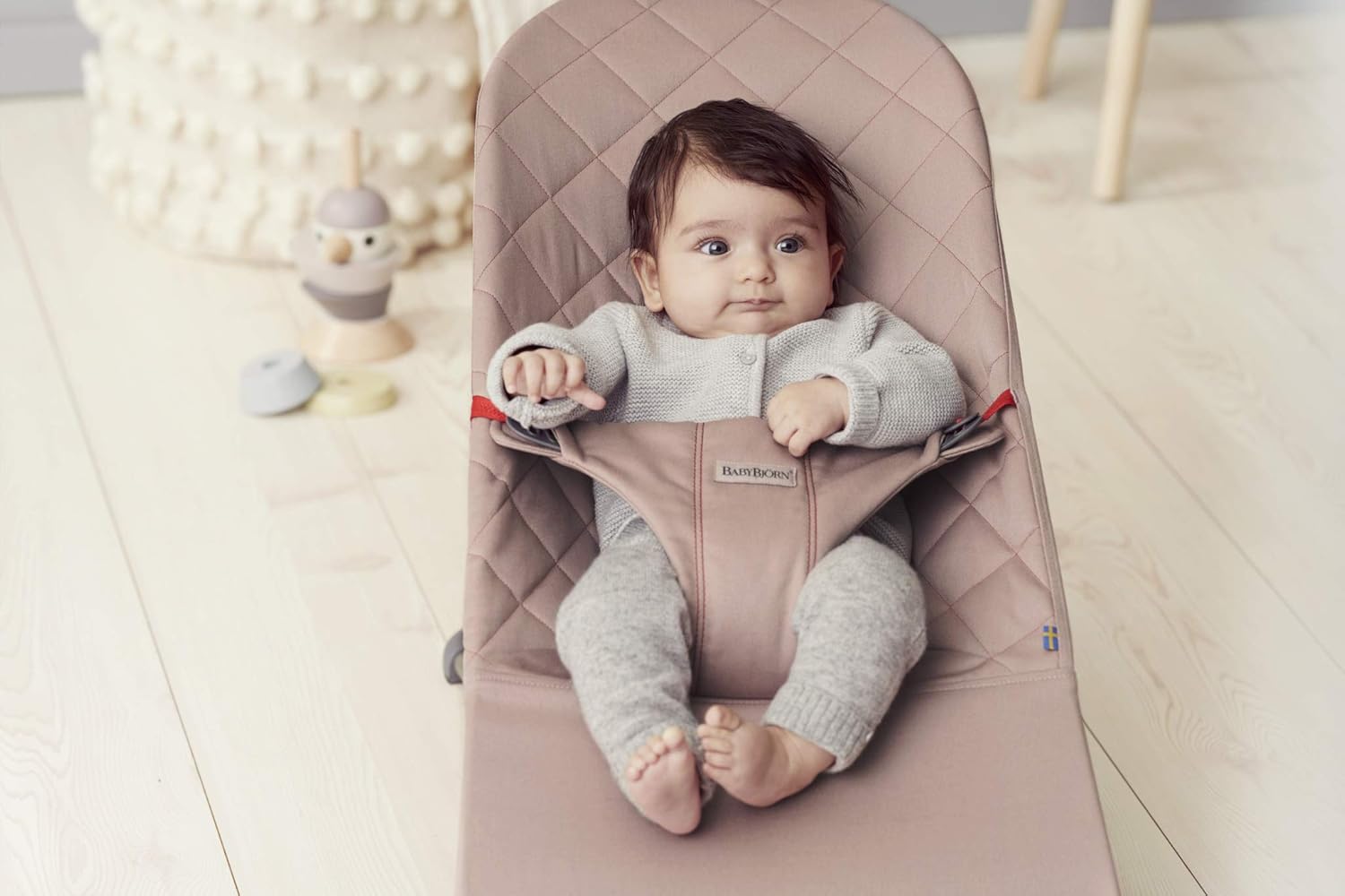 BabyBjörn Sdraietta Bliss, Tessuto trapuntato a petalo, Grigio Sabbia