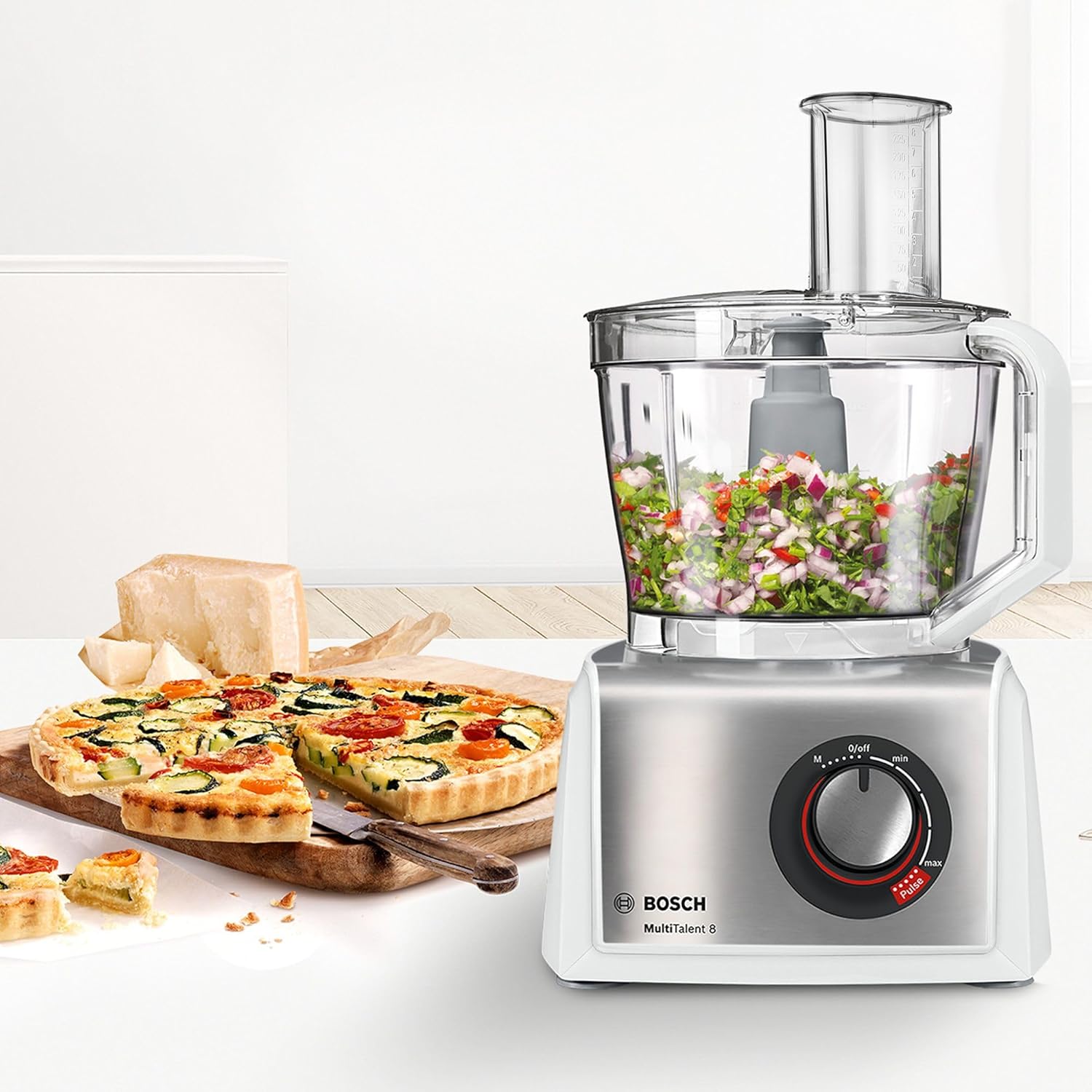 Bosch Kompakt-Küchenmaschine MultiTalent 8 MC812S814, 45 Funktionen, XXL-Rührschüssel 3,9 L, Mixer 1,5 L, Universalmesser, Rührbesen, schneiden und raspeln (fein,grob), 1250 W, wei/edelstahl