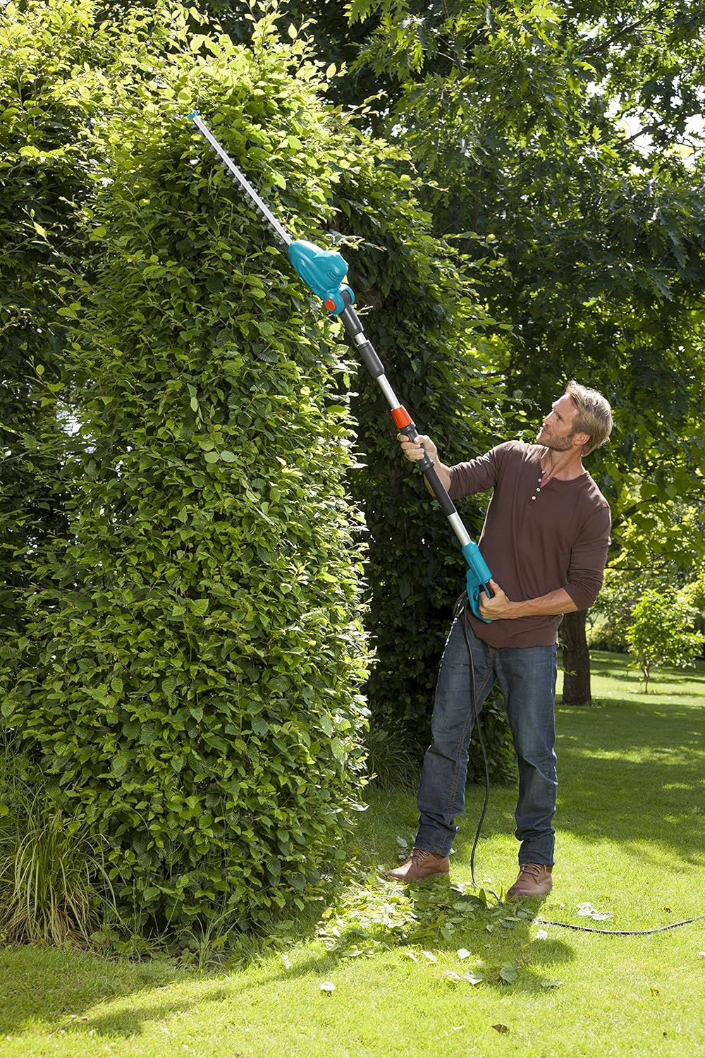 Gardena Tagliasiepi Telescopico THS 500/48: Tagliasiepi da 500 W, 3,5 m di portata, testa inclinabile e manico telescopico, lunghezza lama 48 cm, impugnatura ergonomica e protezione antiurto (8883-20)