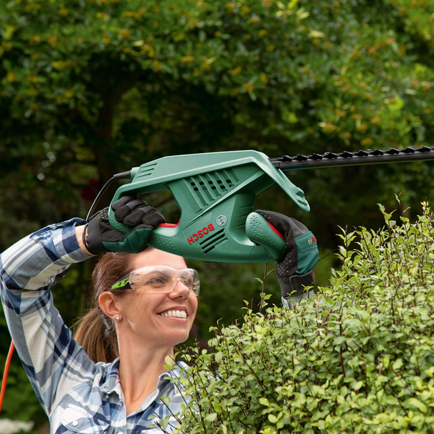 Bosch Tagliasiepi Elettrico EasyHedgeCut 45 (420 W, lunghezza lama 45 cm, in scatola di cartone)