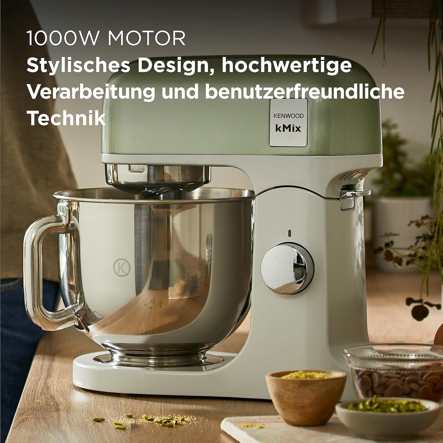 Kenwood kMix KMX750RD Robot da cucina, Ciotola in acciaio inox da 5 litri, Sistema di sicurezza Safe-Use, Corpo in metallo, 1000 Watt, Inclusi set di 3 accessori da pasticceria e paraspruzzi, Rosso