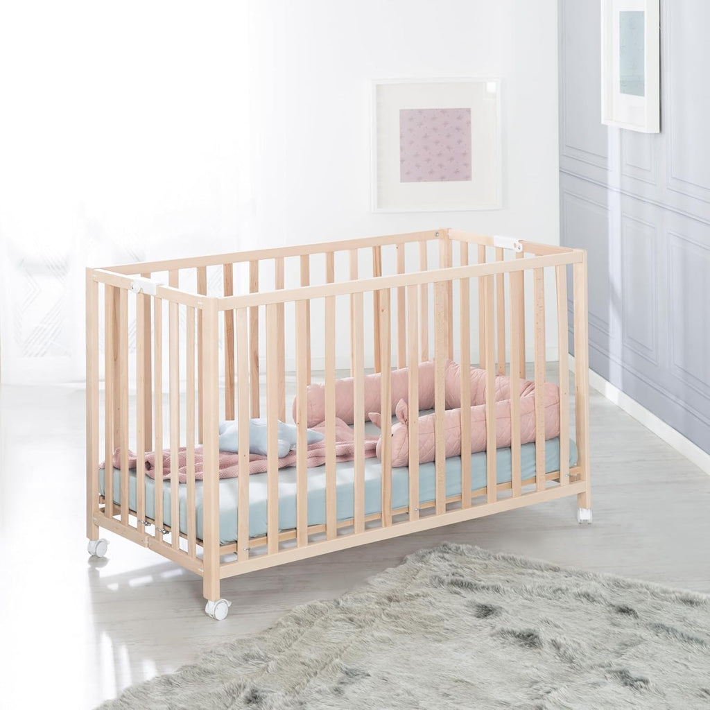 roba Klappbett Fold Up 60 x 120 - Klappbares Babybett aus Holz - 2-fach höhenverstellbar - Platzsparendes Gitterbett auf Rollen - Weiß