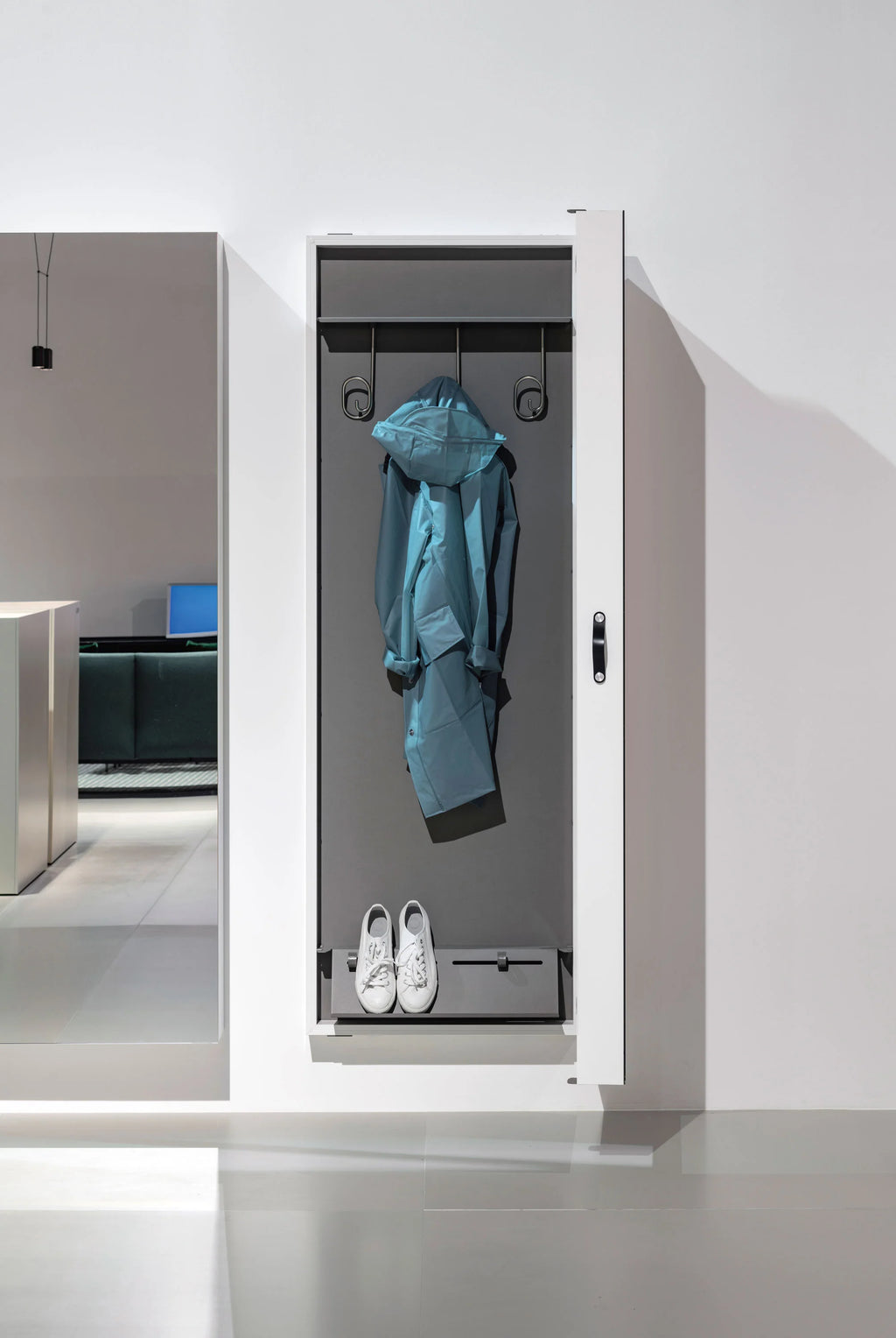 Kristalia BOXONE, Footbox italienischer Design Schuhschrank und Spiegel