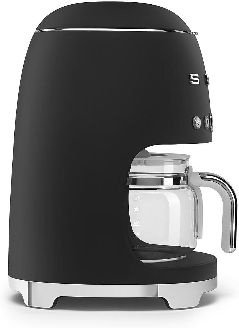 Smeg, DCF02BLMEU, Macchina da caffè con filtro, Funzione aroma e avvio automatico, Caraffa in vetro fino a 12 tazze, 2 livelli di intensità, Funzione di mantenimento del calore, 1050W, Nero opaco