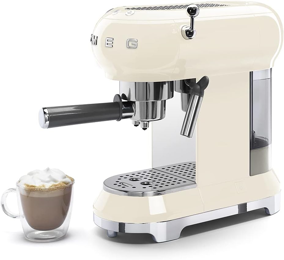 Smeg, ECF01WHEU Macchina da Caffè Espresso Manuale, Sistema Cappuccino, Thermoblock, Alloggiamento Tazze Grandi e Funzione Doppio Caffè, Serbatoio Acqua 1 l, Dimensioni Compatte, 1350W, Bianco