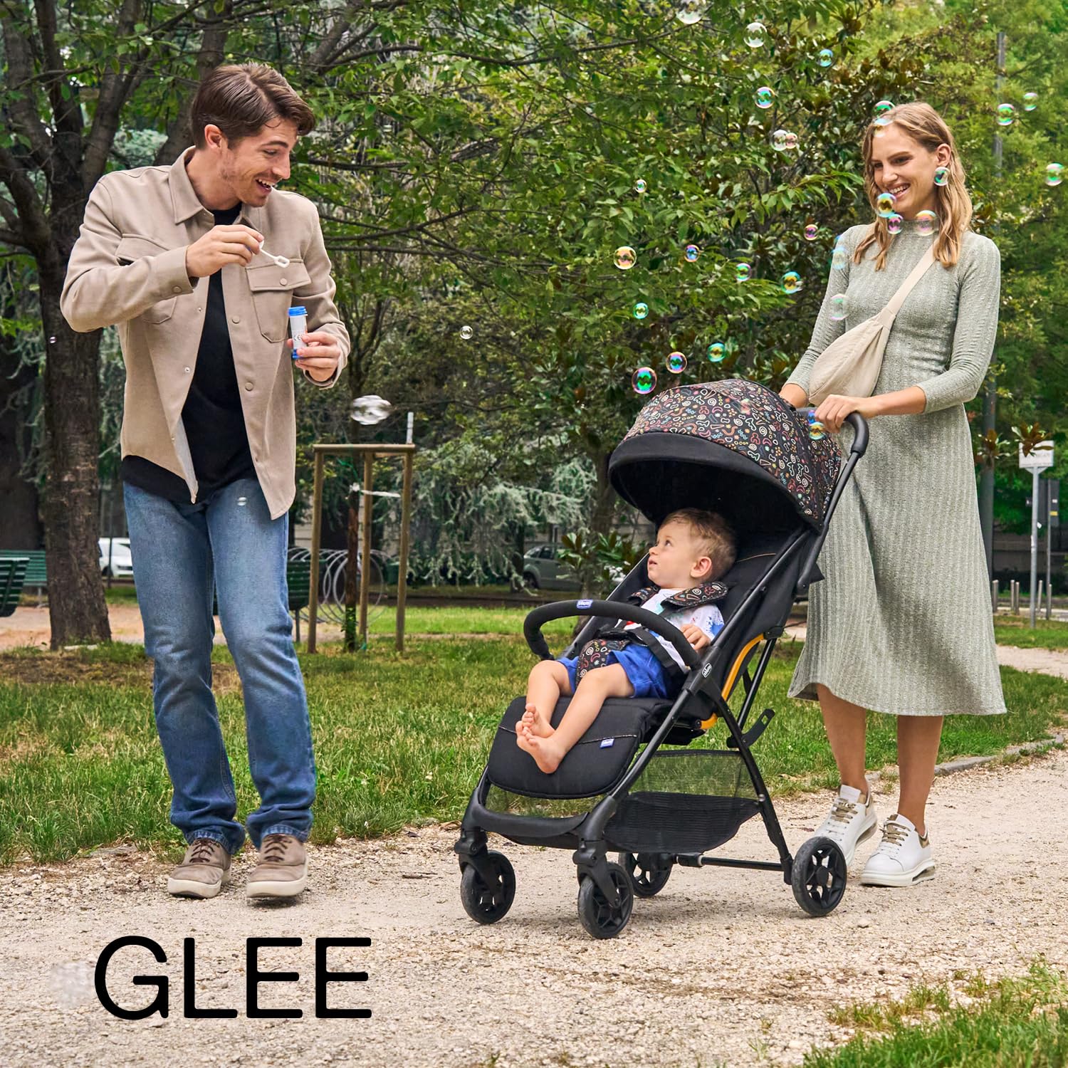 Chicco, Glee, Kinderwagen ab 0 Monate bis 4 Jahre, mit Automatik- und Kompaktverschluss, Ausziehbares Verdeck mit Lichtschutzfaktor 50+ und Regenschutz, 3-stufig verstellbare Rückenlehne, Beinauflage