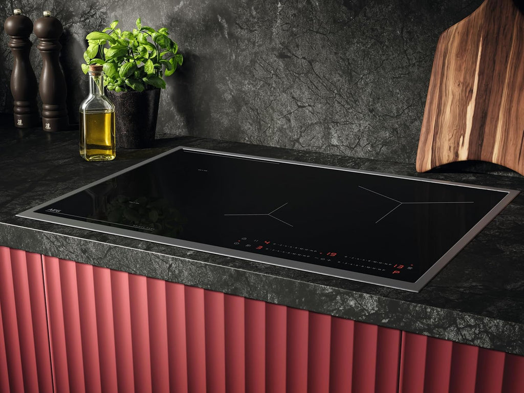AEG Induktionskochfeld autark 60cm – 4 Flex-Kochzonen mit Powerfunktion für schnelleres Kochen – 14 Stufen – SuperFlat Rahmen – Timer – Touch-Bedienung – kompatibel mit Haubenautomatik – TO64IA0AXB